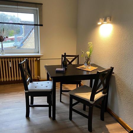 Feddersen Living Grosse Ferienwohnung - Garten - Terrasse - Smart Tv - Netflix Брунсбютел Екстериор снимка