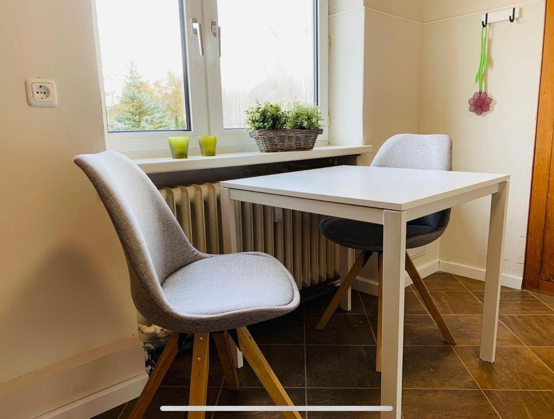 Feddersen Living Grosse Ferienwohnung - Garten - Terrasse - Smart Tv - Netflix Брунсбютел Екстериор снимка